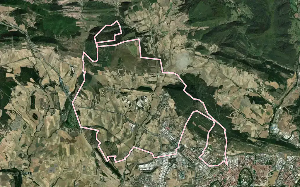 Vista satélite de Berrioplano / Berriobeiti con su contorno administrativo