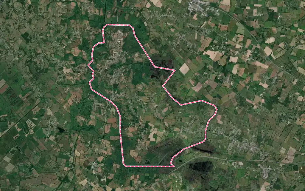 Vue satellite de Besné avec ses contours administratifs