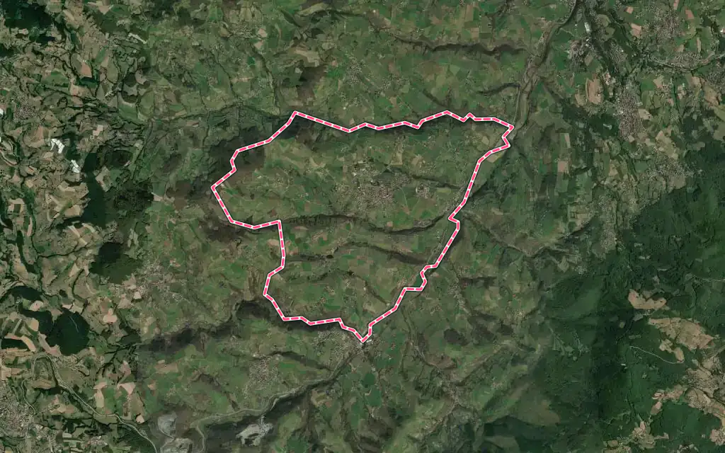 Vue satellite de Bessenay avec ses contours administratifs