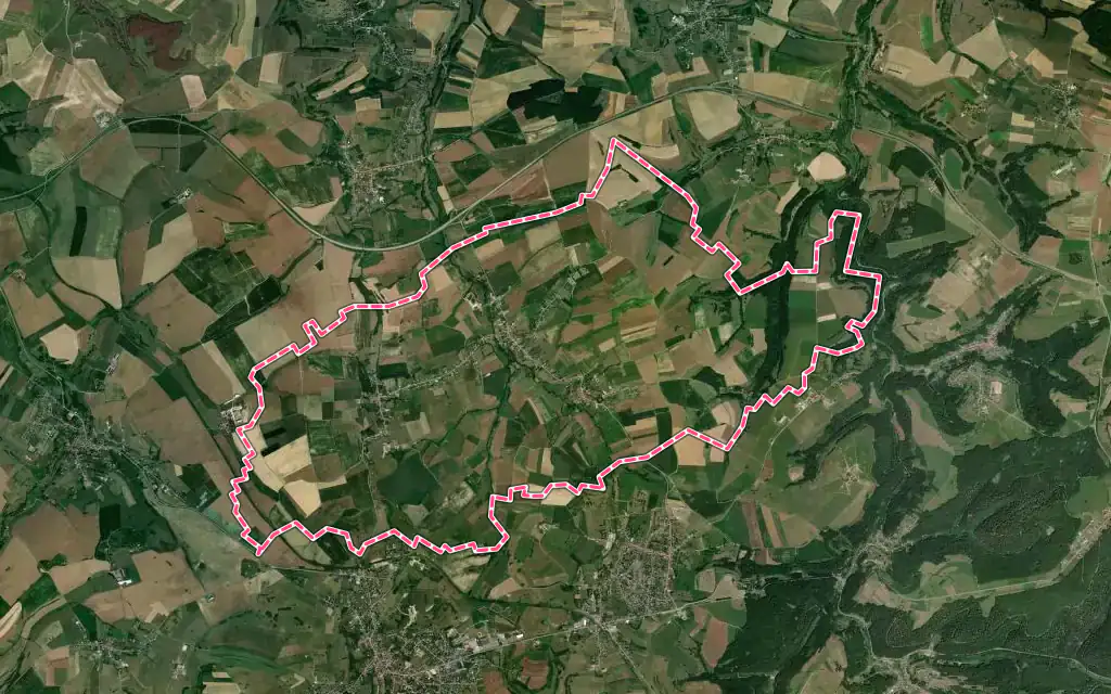 Vue satellite de Bettviller avec ses contours administratifs