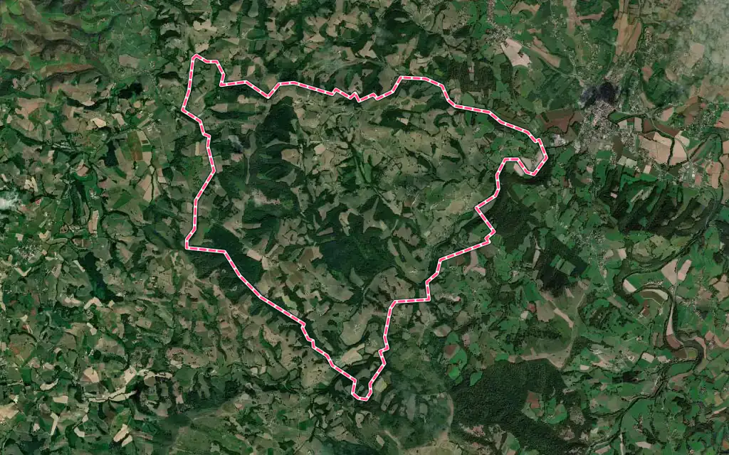Vue satellite de Beyrie-sur-Joyeuse avec ses contours administratifs