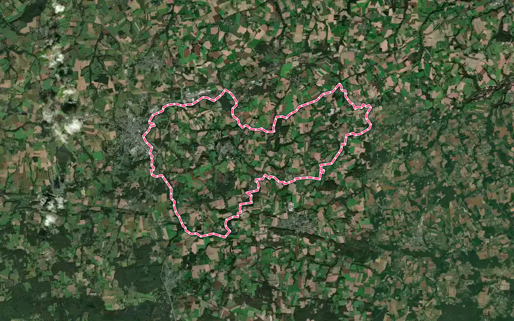 Vue satellite de Bignan avec ses contours administratifs