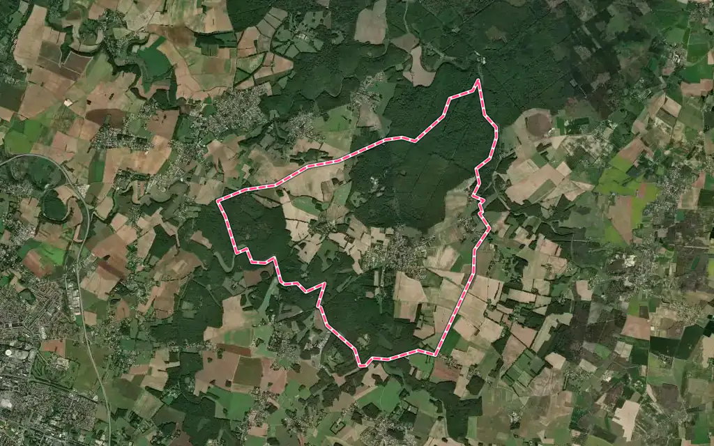 Vue satellite de Bignoux avec ses contours administratifs