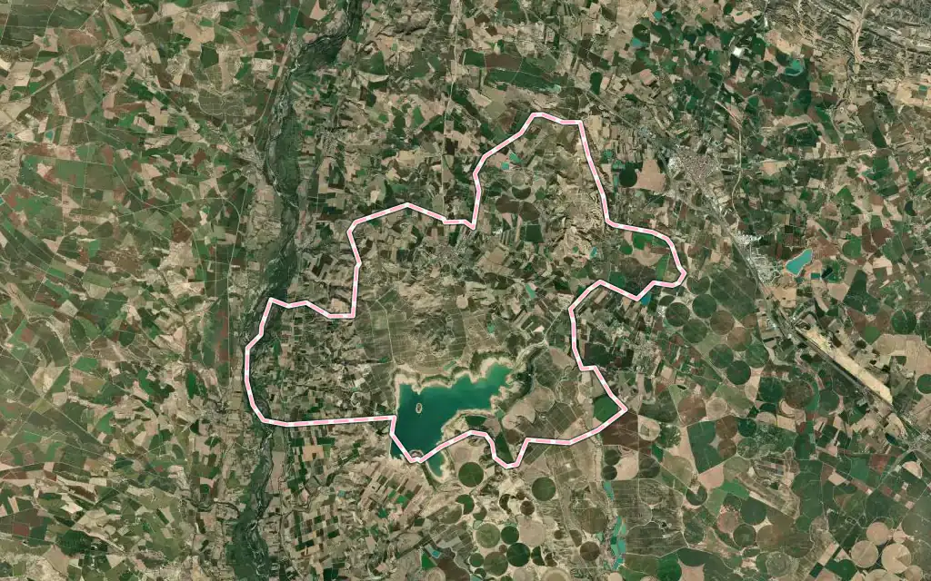 Vista satélite de Binaced con su contorno administrativo