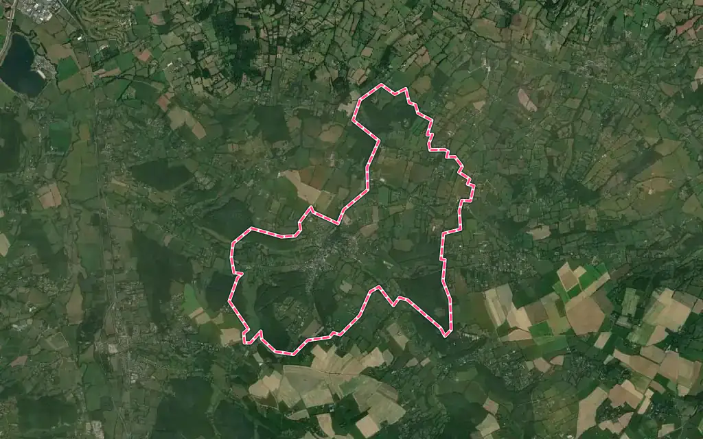 Vue satellite de Blangy-le-Château avec ses contours administratifs