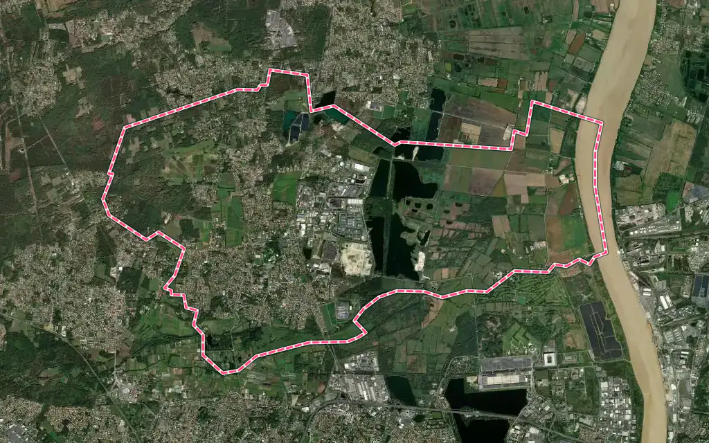 Vue satellite de Blanquefort avec ses contours administratifs