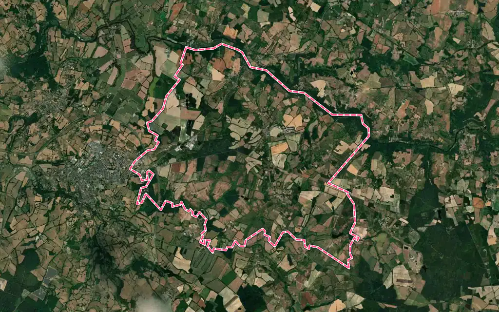 Vue satellite de Blanzac avec ses contours administratifs