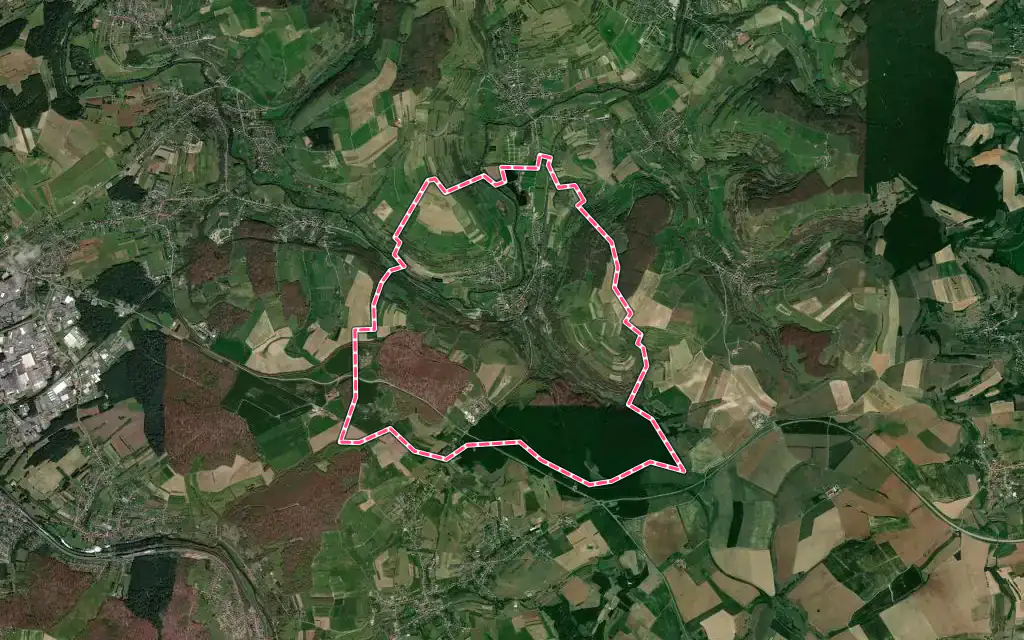 Vue satellite de Bliesbruck avec ses contours administratifs