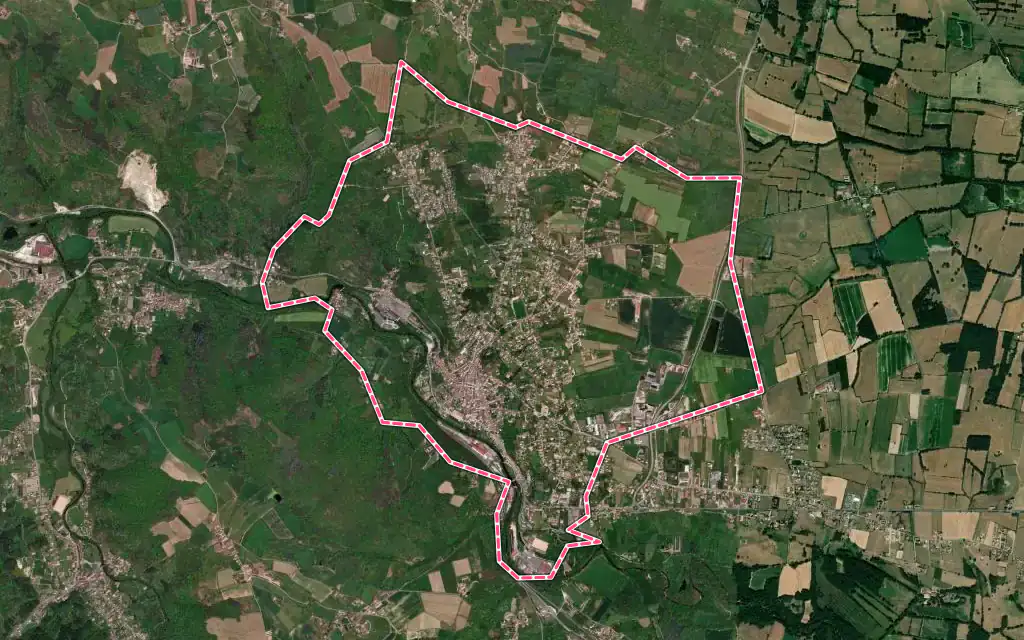Vue satellite de Boën-sur-Lignon avec ses contours administratifs