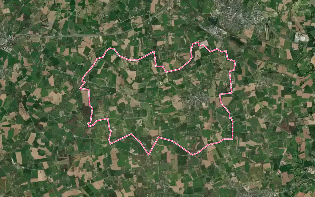 Vue satellite de Boisgervilly avec ses contours administratifs