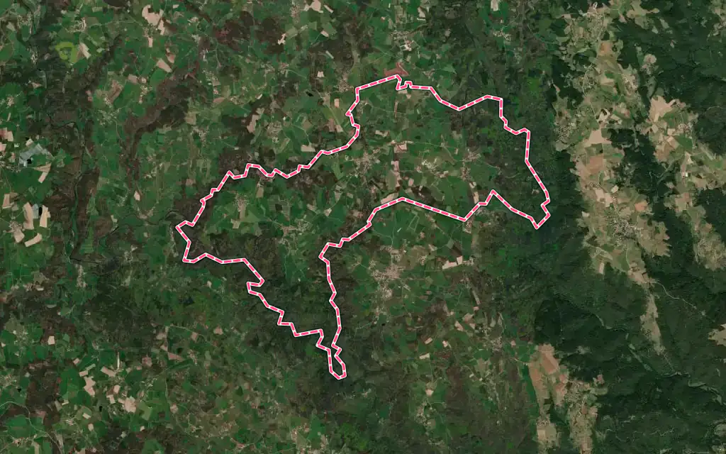 Vue satellite de Boisset avec ses contours administratifs