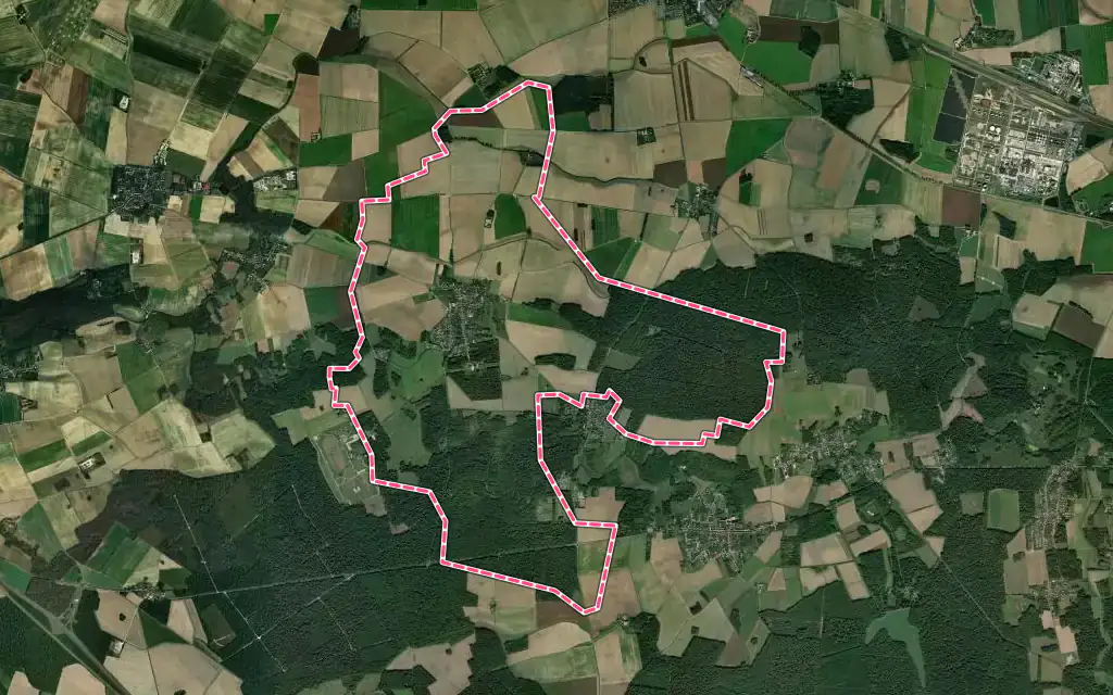 Vue satellite de Bombon avec ses contours administratifs