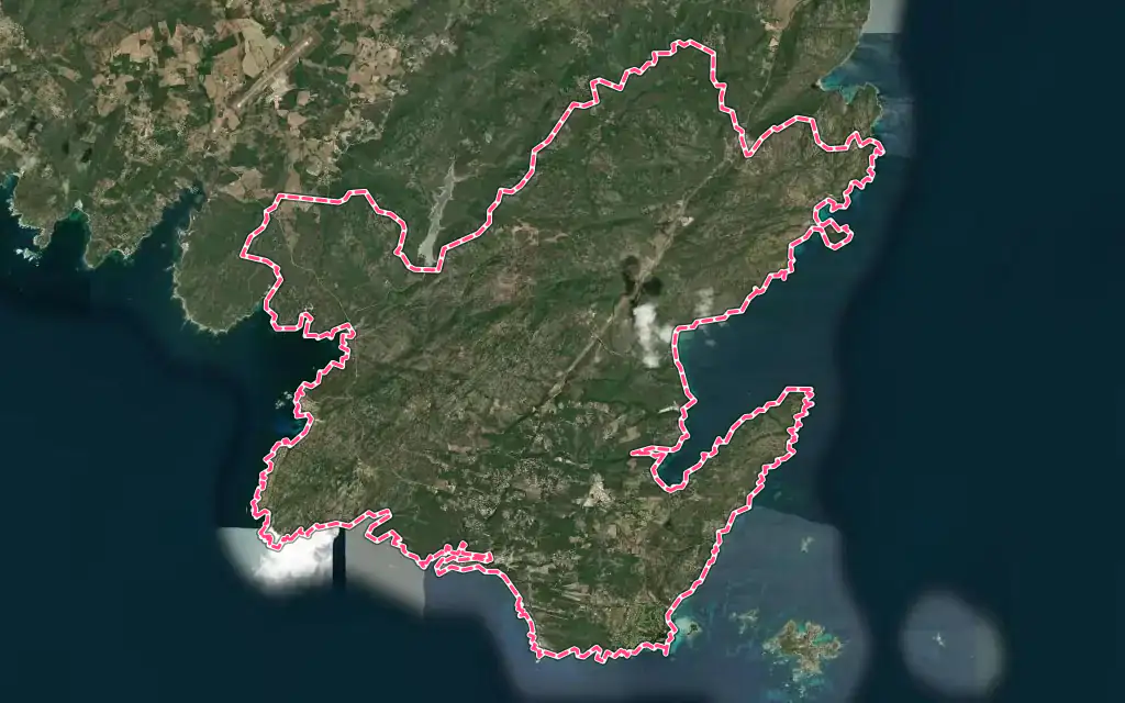 Vue satellite de Bonifacio avec ses contours administratifs
