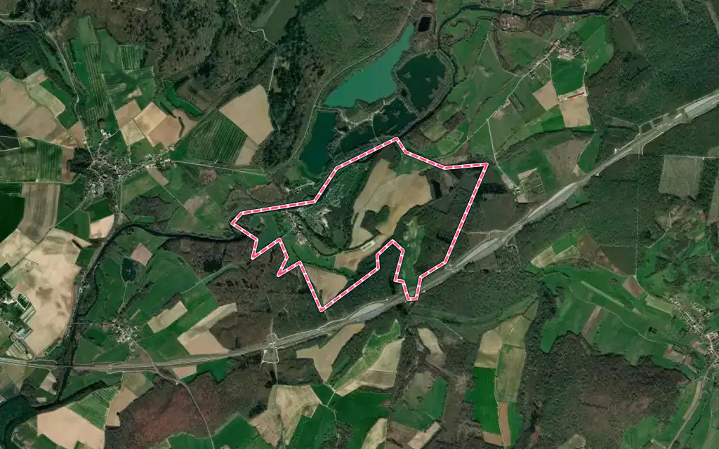 Vue satellite de Bonnal avec ses contours administratifs