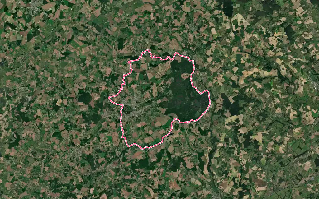 Vue satellite de Bonnétable avec ses contours administratifs