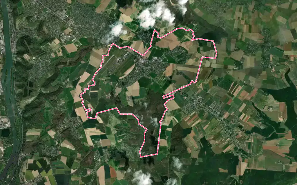 Vue satellite de Boos avec ses contours administratifs