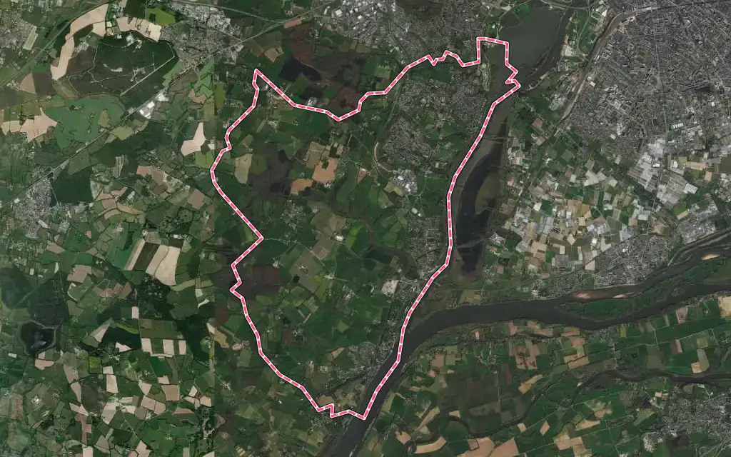Vue satellite de Bouchemaine avec ses contours administratifs