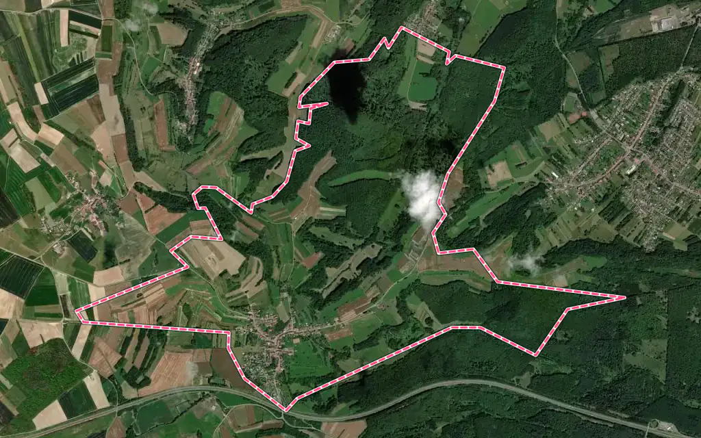 Vue satellite de Boucheporn avec ses contours administratifs