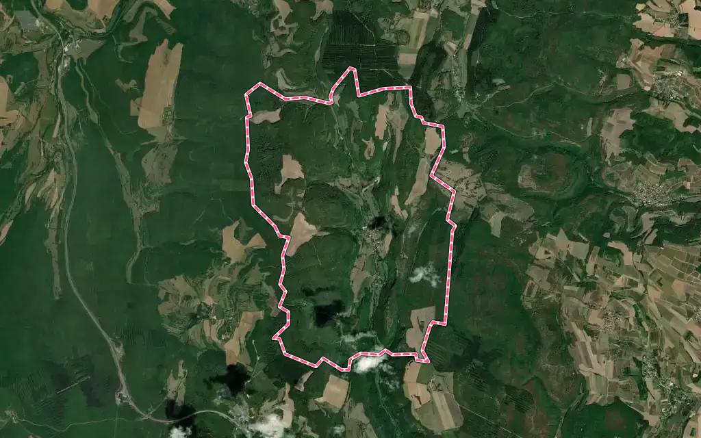 Vue satellite de Bouilland avec ses contours administratifs