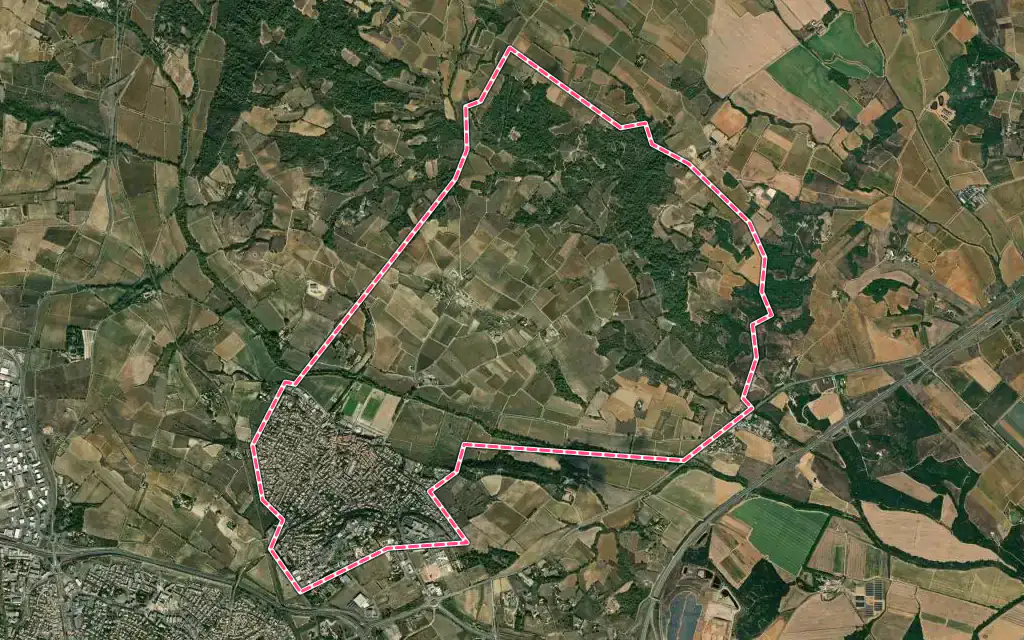 Vue satellite de Boujan-sur-Libron avec ses contours administratifs