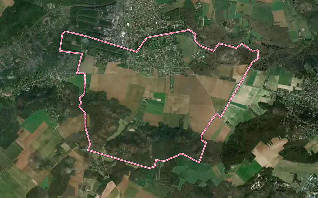 Vue satellite de Bouray-sur-Juine avec ses contours administratifs