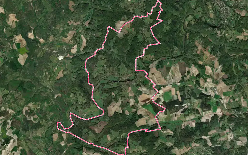 Vue satellite de Bourdeilles avec ses contours administratifs