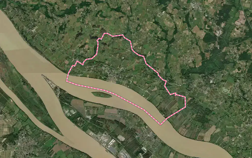 Vue satellite de Bourg avec ses contours administratifs