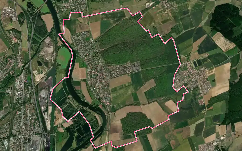 Vue satellite de Bousse avec ses contours administratifs