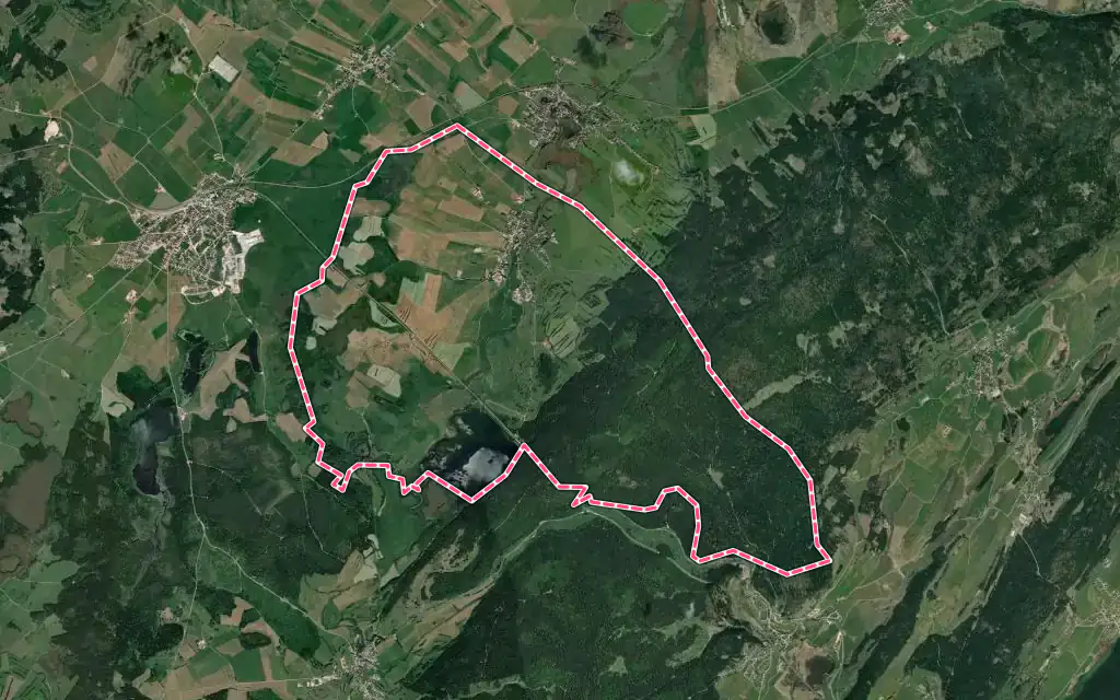 Vue satellite de Bouverans avec ses contours administratifs