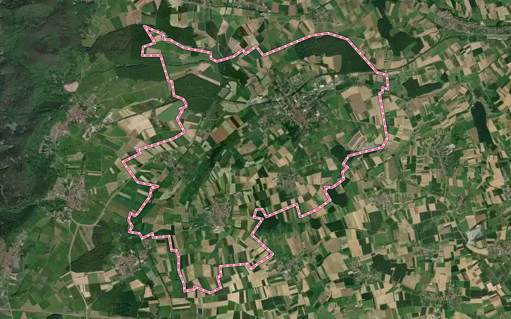 Vue satellite de Bouxwiller avec ses contours administratifs