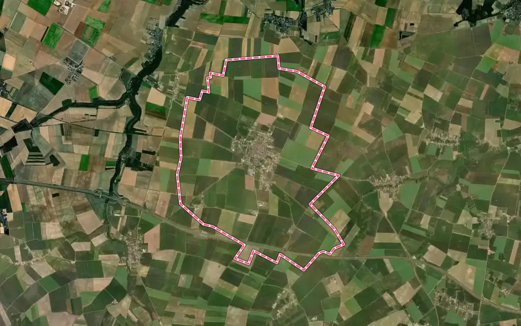 Vue satellite de Boynes avec ses contours administratifs