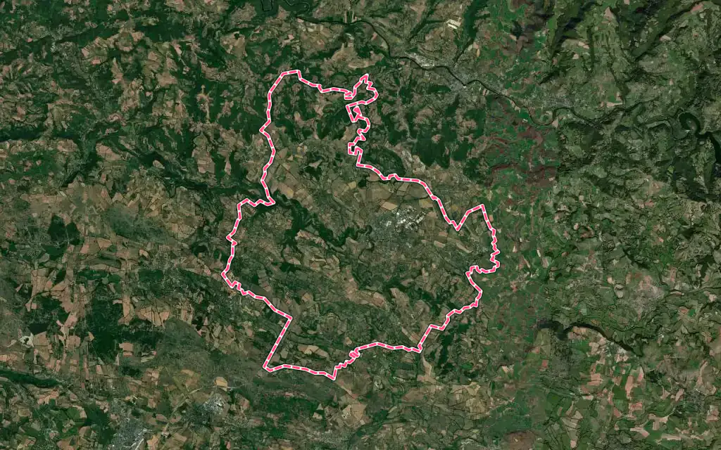 Vue satellite de Bozouls avec ses contours administratifs