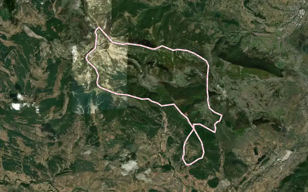 Vista satélite de Brañosera con su contorno administrativo