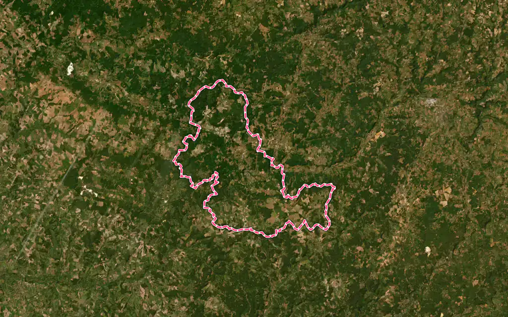 Vue satellite de Brantôme en Périgord avec ses contours administratifs