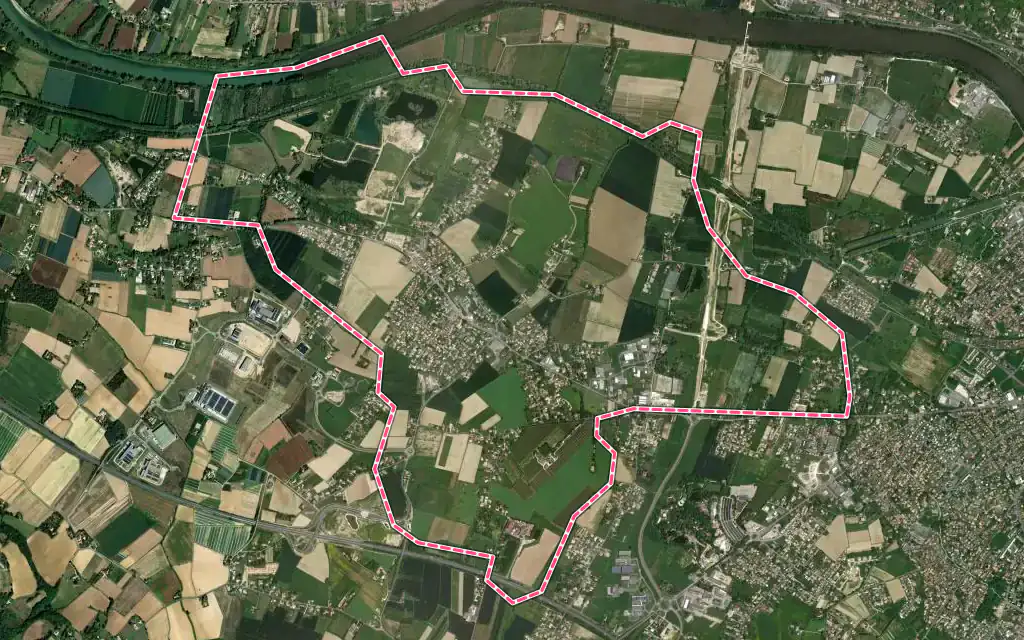 Vue satellite de Brax avec ses contours administratifs