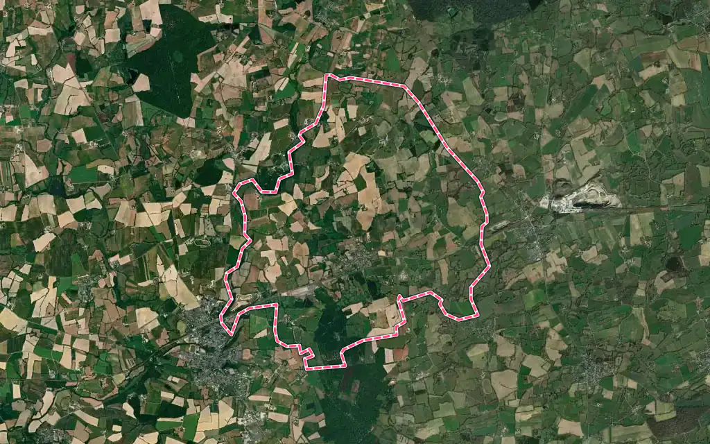 Vue satellite de Brée avec ses contours administratifs