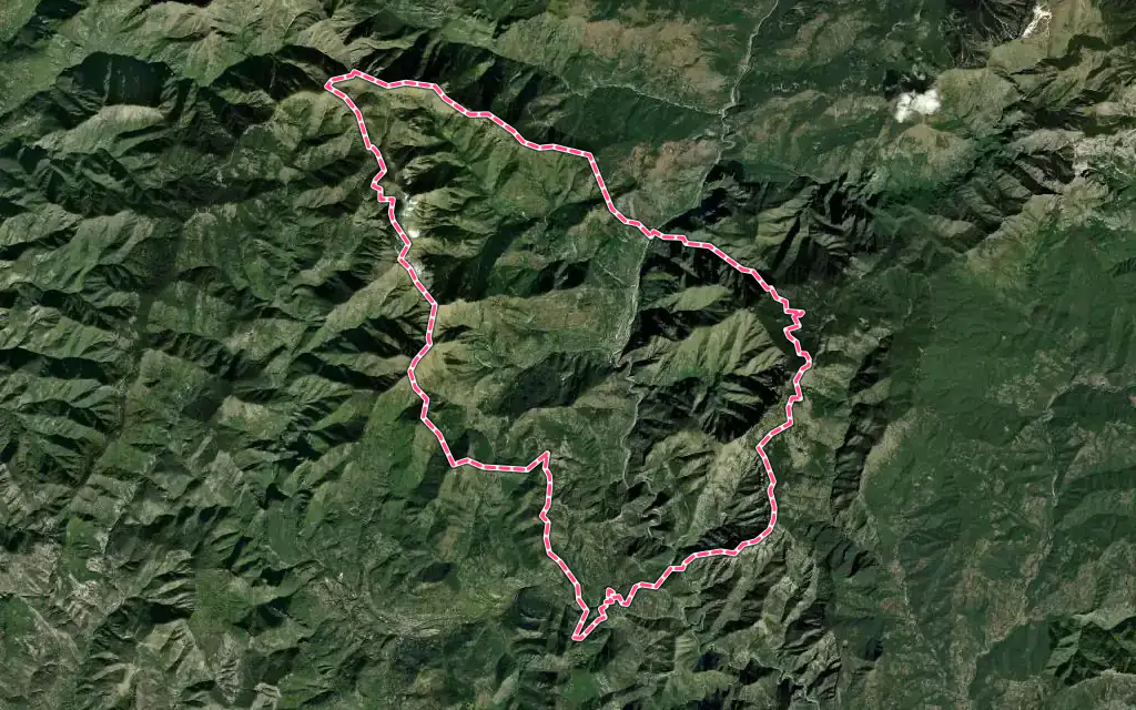 Vue satellite de Breil-sur-Roya avec ses contours administratifs