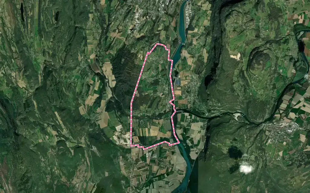 Vue satellite de Brens avec ses contours administratifs