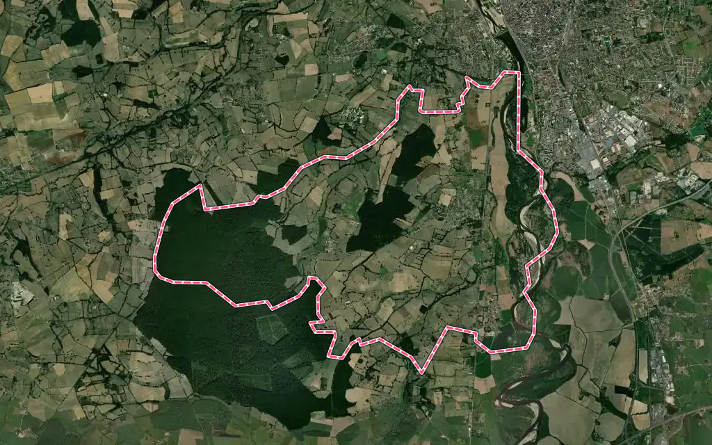 Vue satellite de Bressolles avec ses contours administratifs