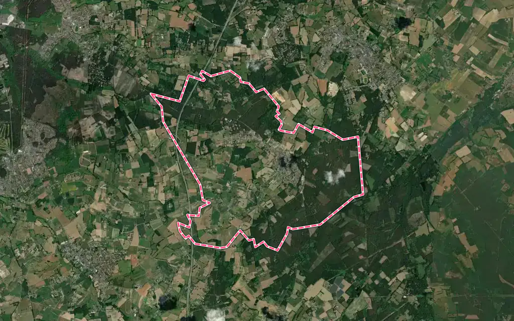 Vue satellite de Brette-les-Pins avec ses contours administratifs