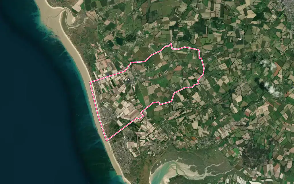 Vue satellite de Bretteville-sur-Ay avec ses contours administratifs