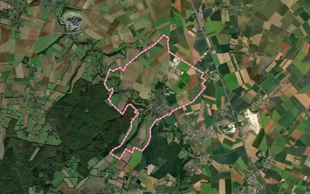 Vue satellite de Bretteville-sur-Laize avec ses contours administratifs