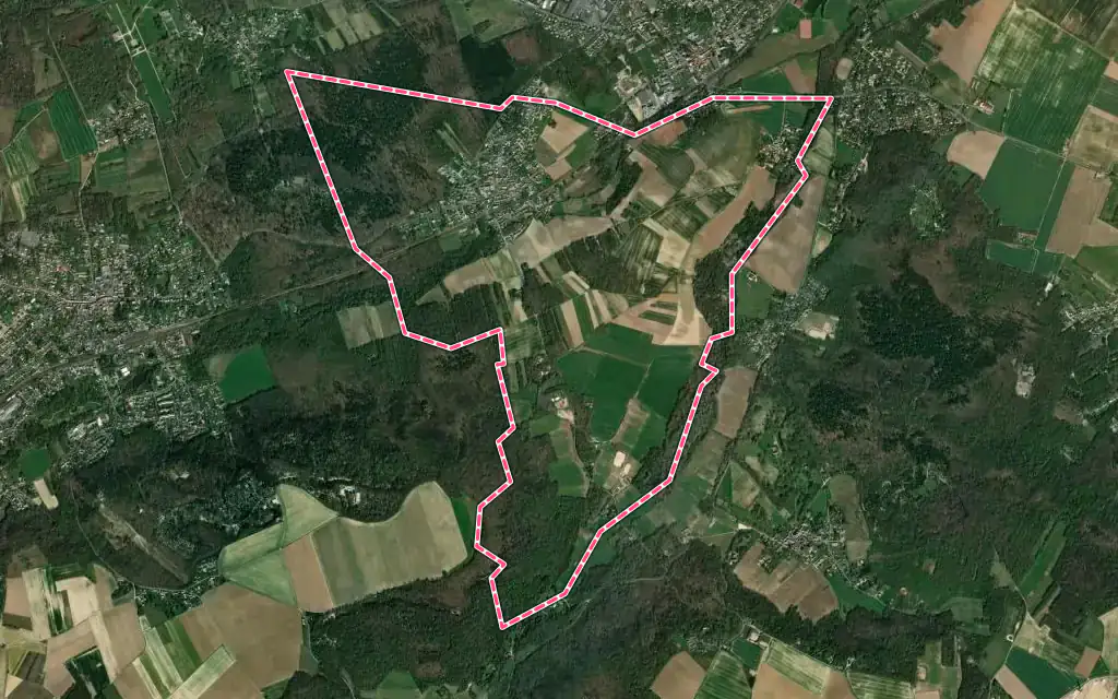 Vue satellite de Breux-Jouy avec ses contours administratifs