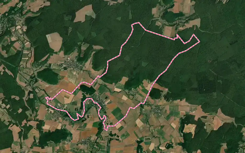 Vue satellite de Brèves avec ses contours administratifs