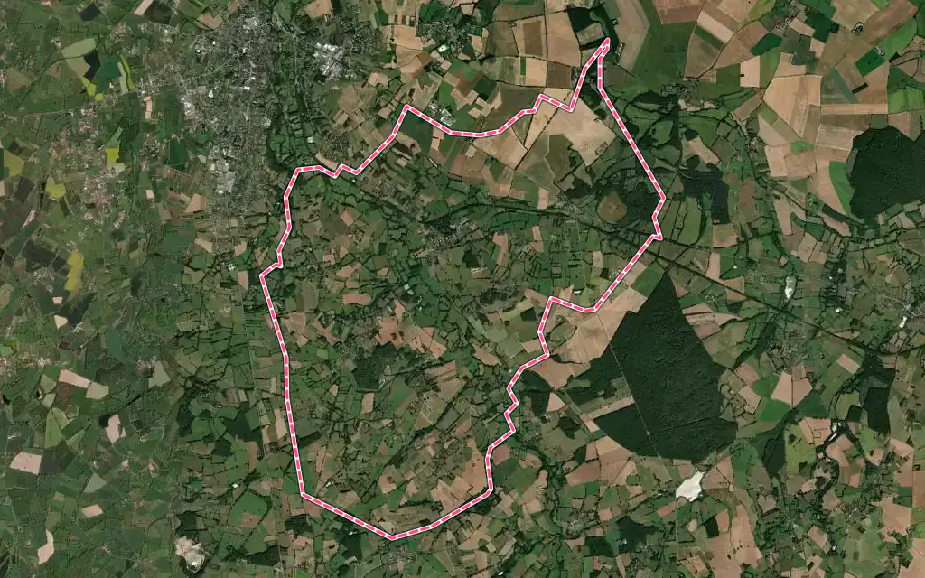 Vue satellite de Briantes avec ses contours administratifs