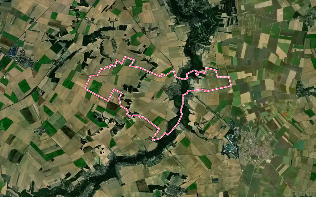 Vue satellite de Briarres-sur-Essonne avec ses contours administratifs