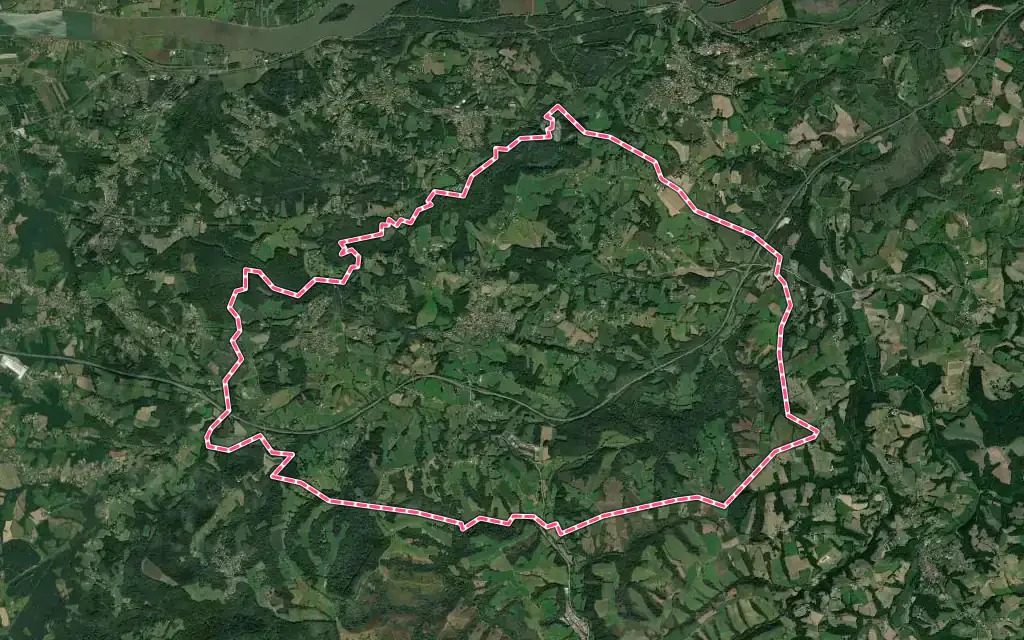 Vue satellite de Briscous avec ses contours administratifs