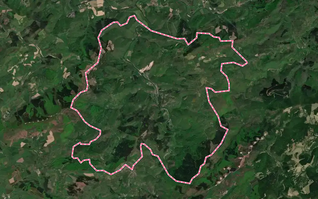 Vue satellite de Brusque avec ses contours administratifs