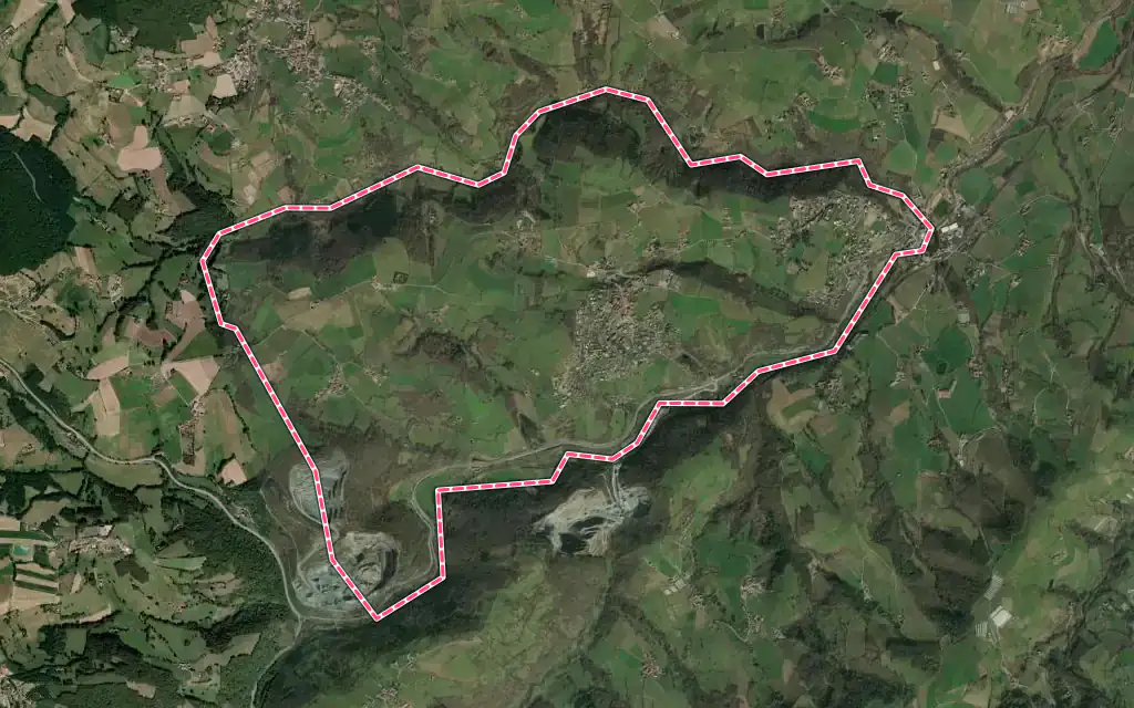 Vue satellite de Brussieu avec ses contours administratifs