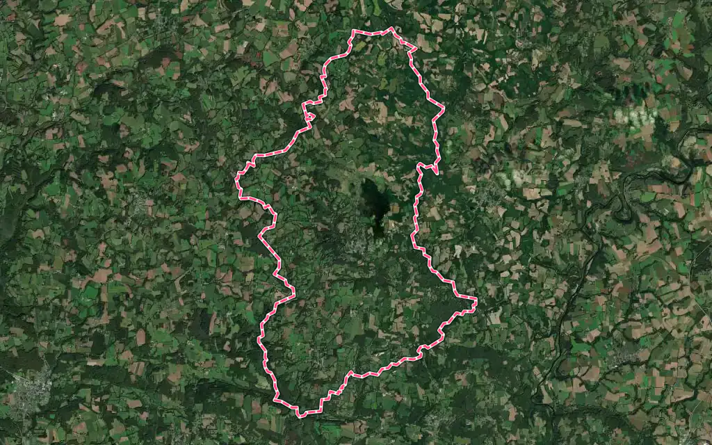 Vue satellite de Bubry avec ses contours administratifs